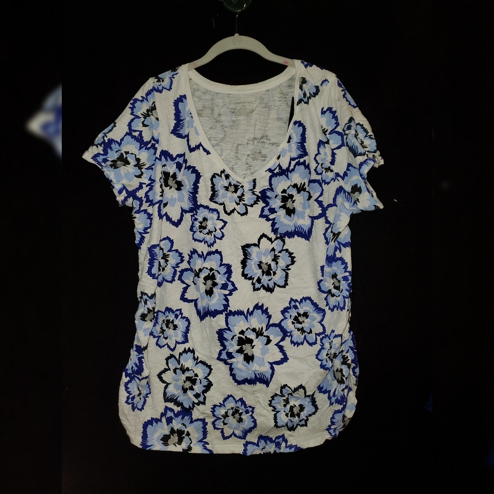 Lane Bryant Blue and White Floral Short Sleeve Top.